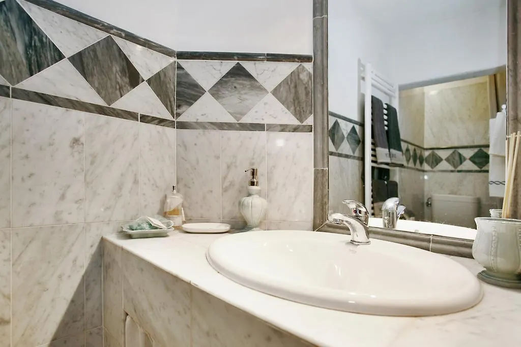 Apartment Gina Guest House Florence Italy